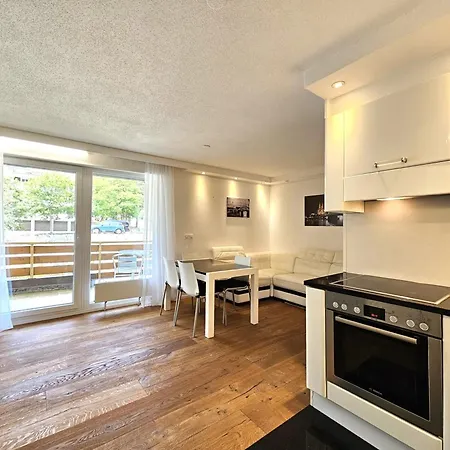 Cristal 45 - Stilvoll, Komplett Neu Apartman *