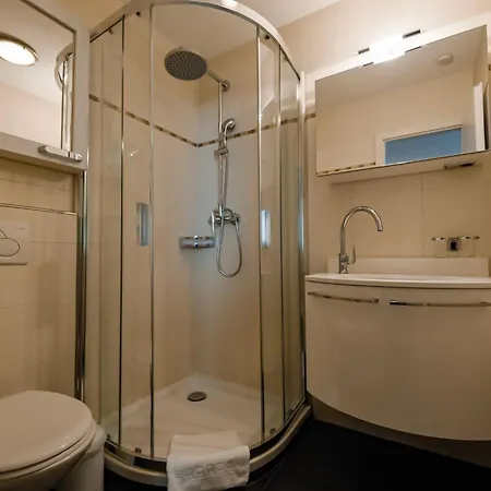 Cristal 45 - Stilvoll, Komplett Neu Leukerbad